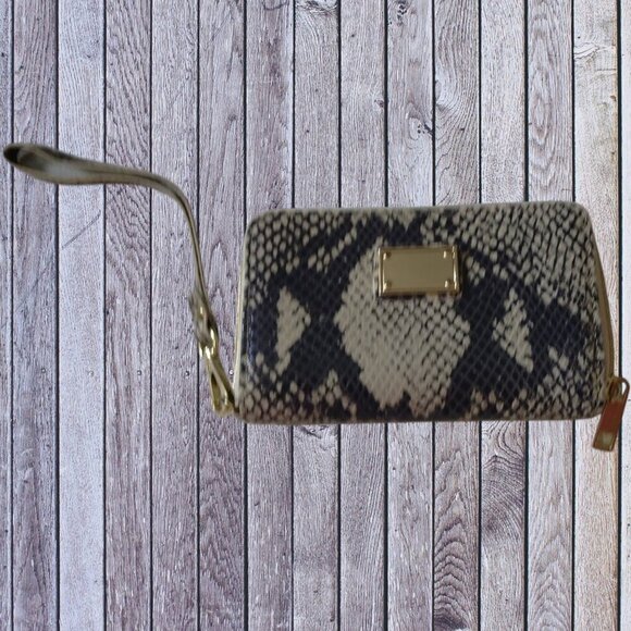 Faux Snakeskin Wristlet Wallet Zip Around Detachable Strap - Picture 1 of 4